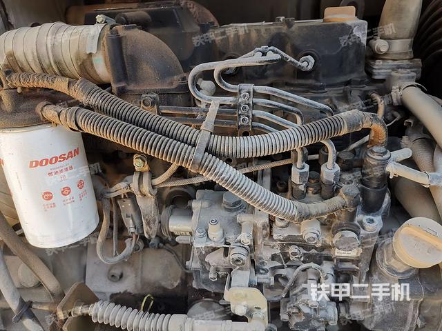 发动机整体俯视（整机外观）