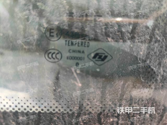 后窗玻璃角標(biāo)（駕駛室部分）