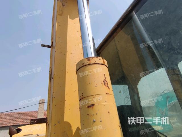 大臂背部俯視（工作和回轉(zhuǎn)裝置）