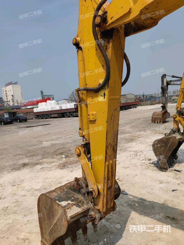 小臂整體左后（工作和回轉(zhuǎn)裝置）