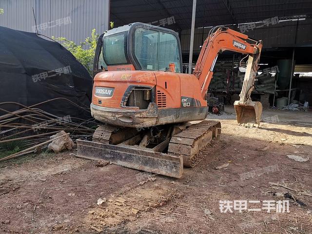 整机右后45°（整机外观）