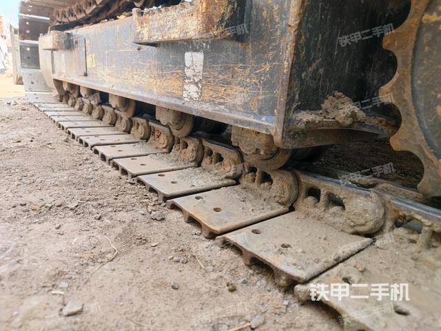 左導(dǎo)向輪(行走機構(gòu)) 左導(dǎo)向輪(行走機構(gòu))