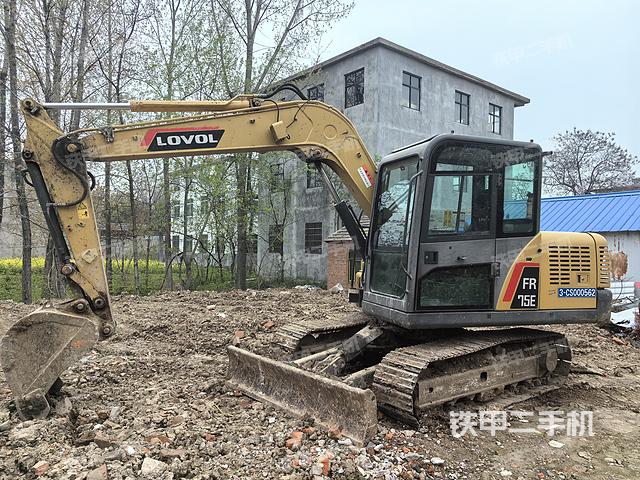 雷沃重工FR75E挖掘机