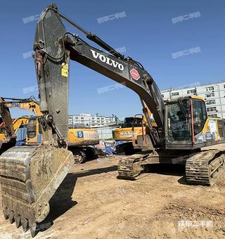 成都市出售 沃尔沃 EC220ELS 挖掘机