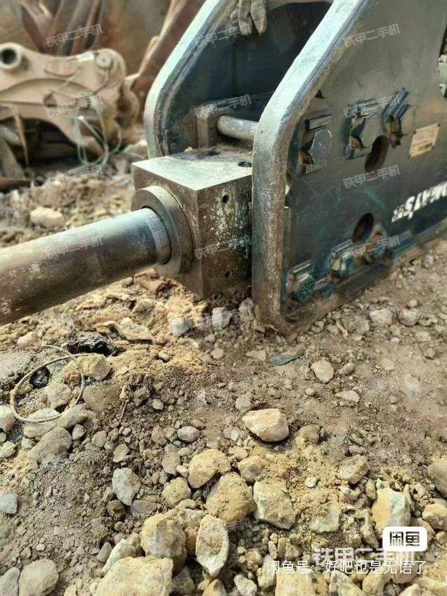 整机左侧（设备外观及核心部件）