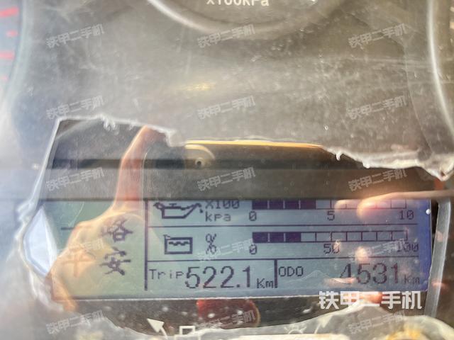 驾驶室操作台（设备外观及核心部件）