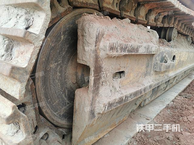 单侧履带整体（整机外观）