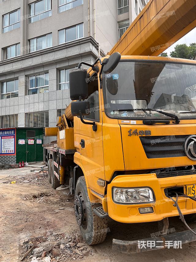 整机左侧（设备外观及核心部件）