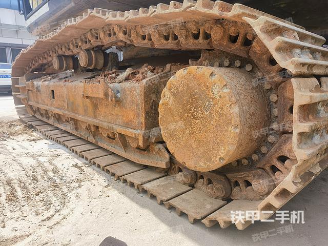 单侧履带整体（整机外观）