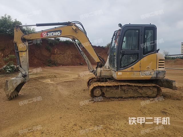 徐工XE60DA挖掘机