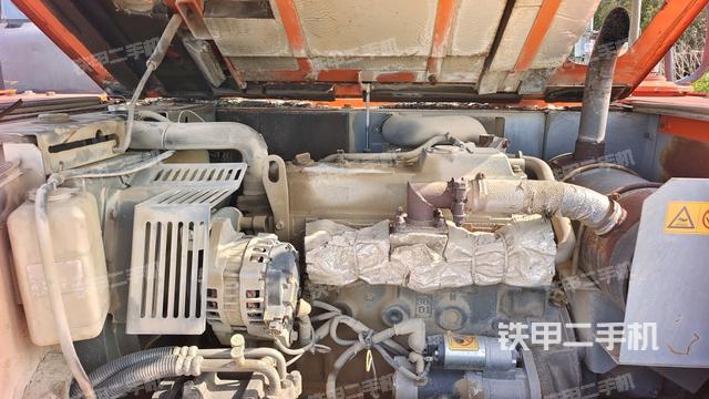 发动机室（上车部件）