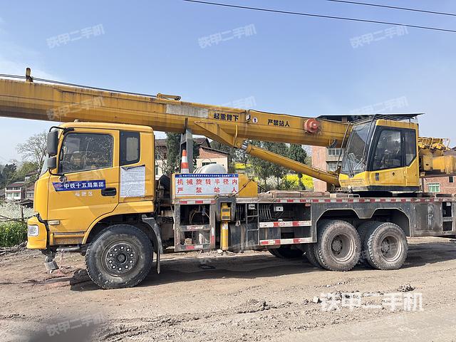 整机右后45°（设备外观及核心部件）