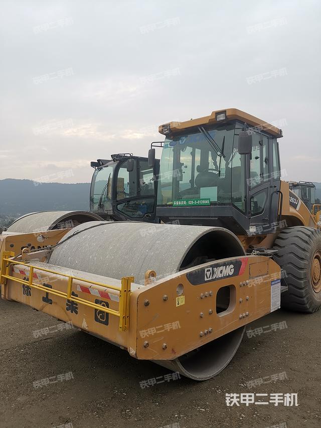 整机左侧（设备外观及核心部件）