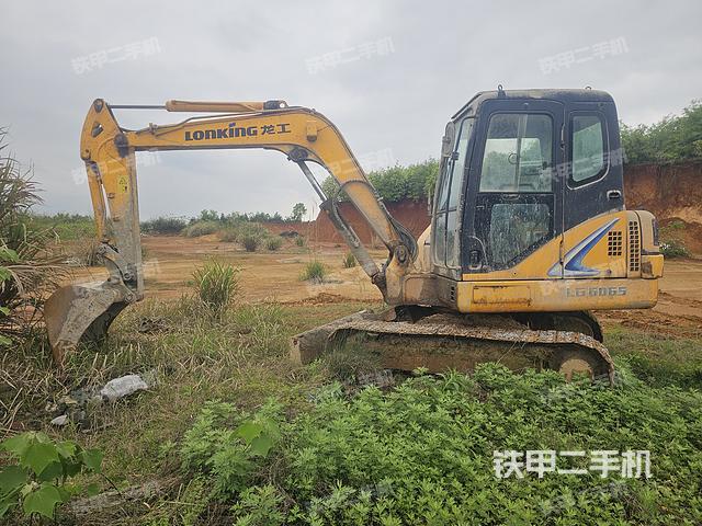 龙工LG6065挖掘机