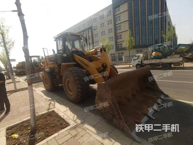 工作装置整体（整机外观及大件）