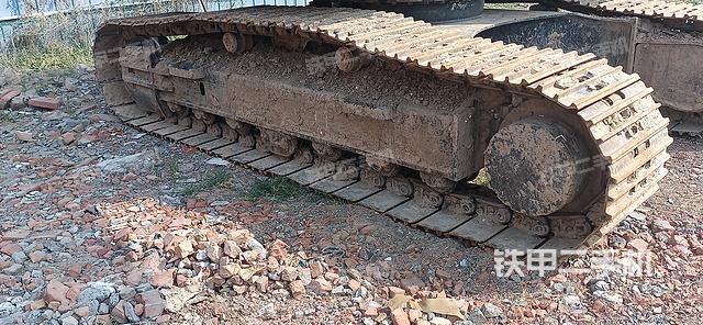 单侧履带整体（整机外观）