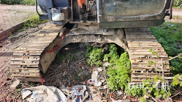 转盘和下车架正前（工作和回转装置）