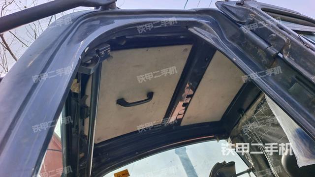 顶棚整体（驾驶室部分）