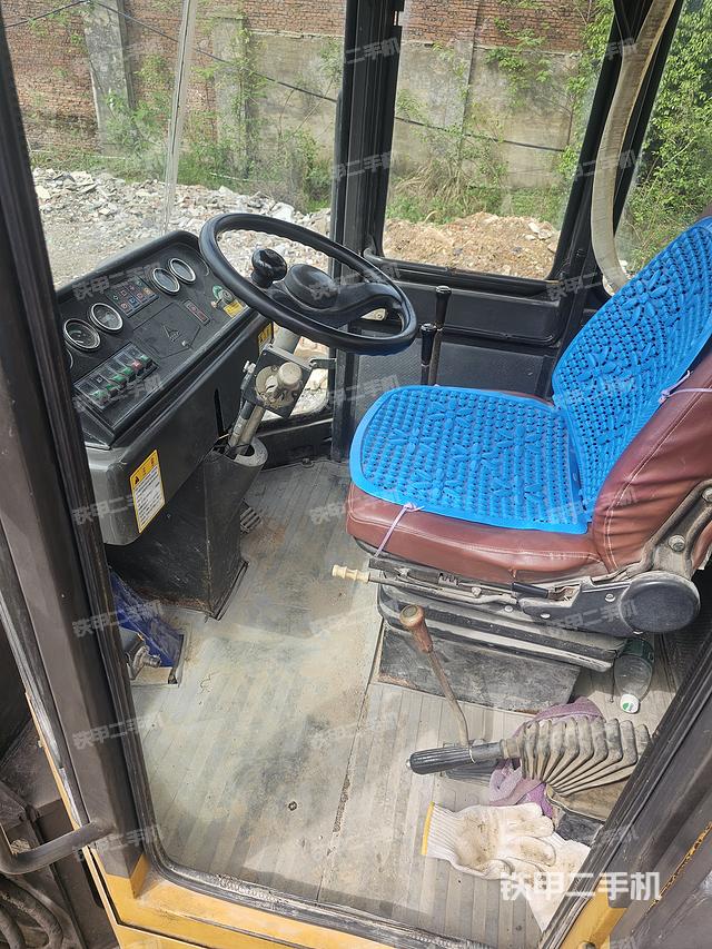 驾驶室工作台（整机外观及大件）