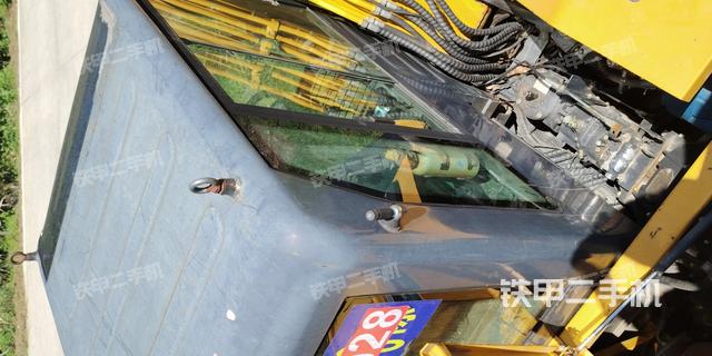 驾驶室整体（整机外观）