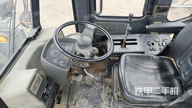 驾驶室操作台（整机外观及大件）