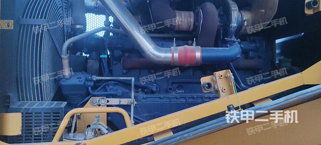 发动机右侧（整机外观及大件）