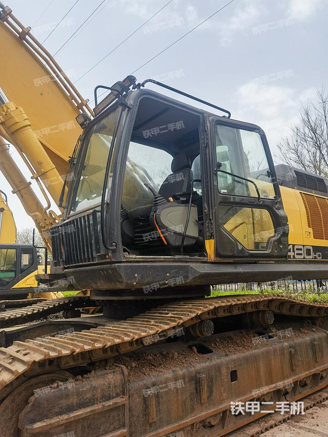 驾驶室整体（整机外观）