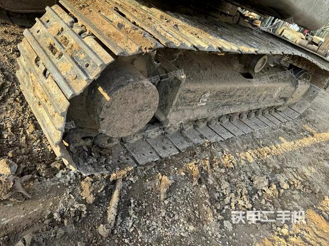 单侧履带整体（整机外观）