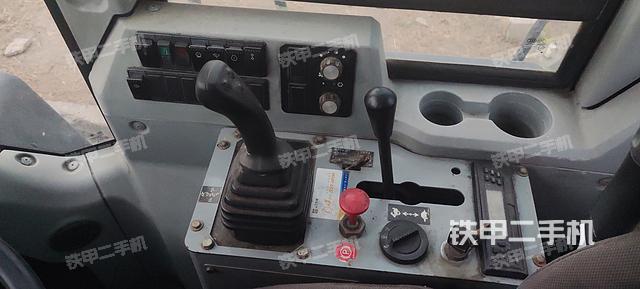 驾驶室工作台（整机外观及大件）