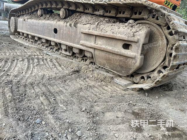 单侧履带整体（整机外观）