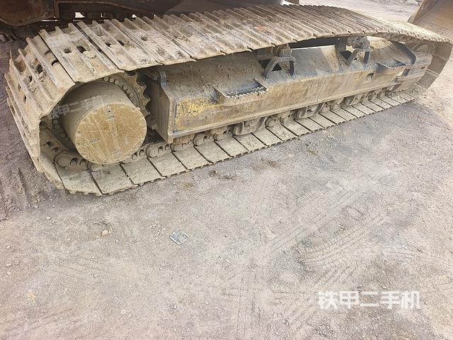 单侧履带整体（整机外观）