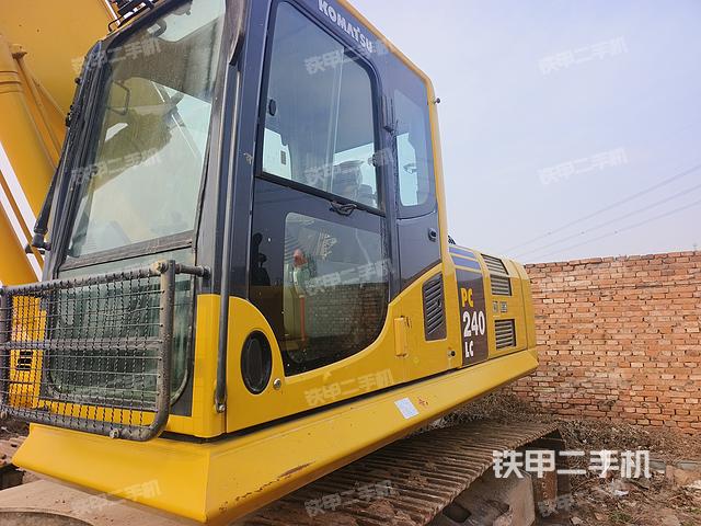 驾驶室整体（整机外观）