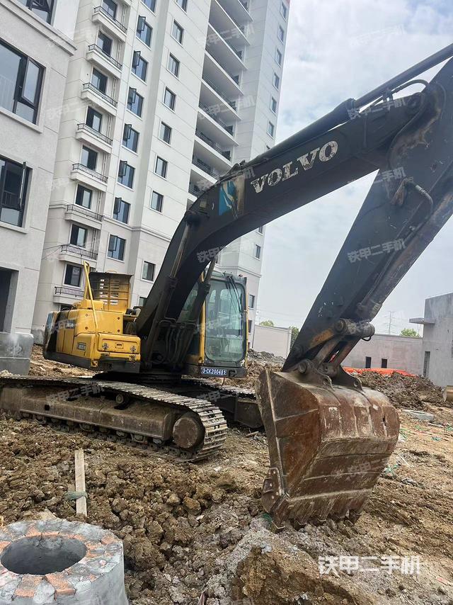 整机右后45°（整机外观）