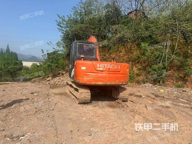 驾驶室顶部（整机外观）