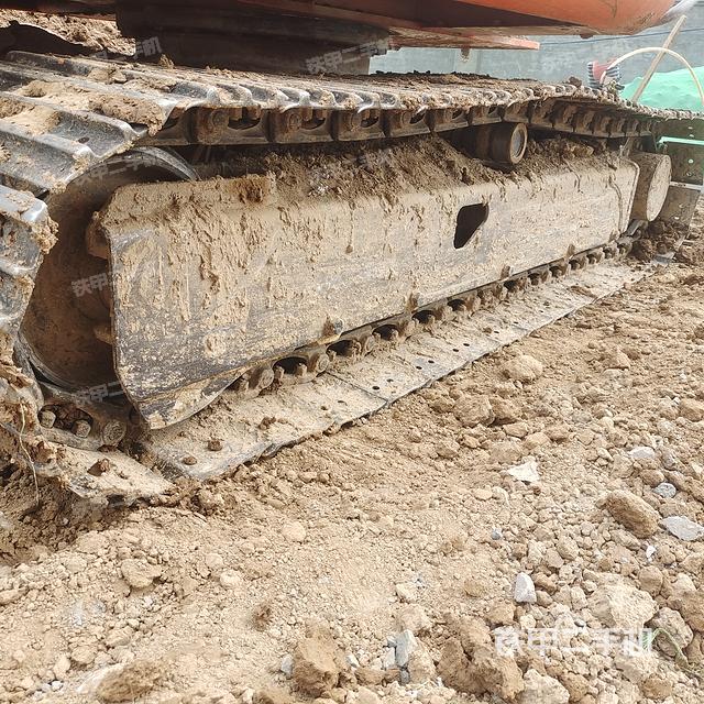 单侧履带整体（整机外观）