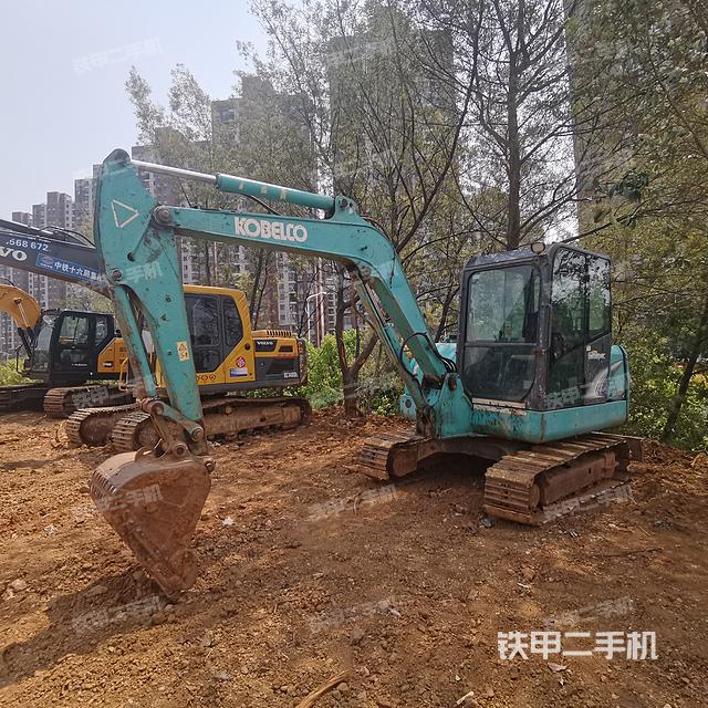 神钢SK60-8挖掘机