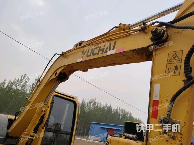 大臂整体 右侧（工作和回转装置）