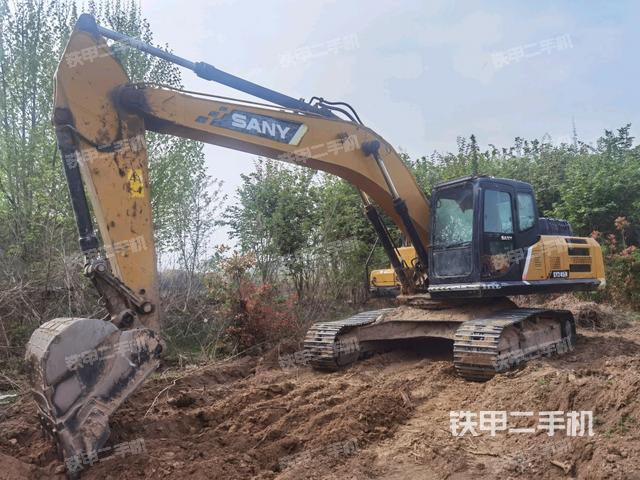 三一重工SY245H挖掘机