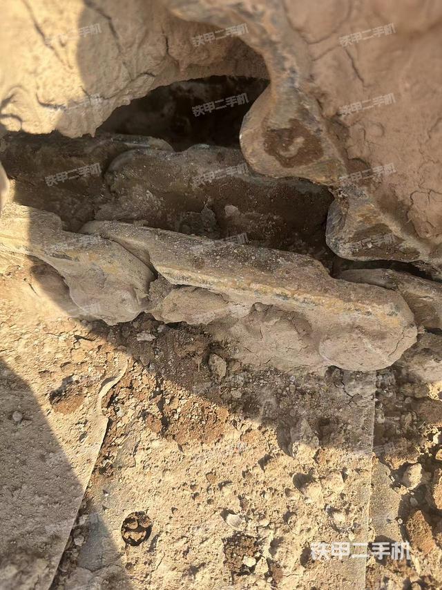 单侧履带整体（整机外观）