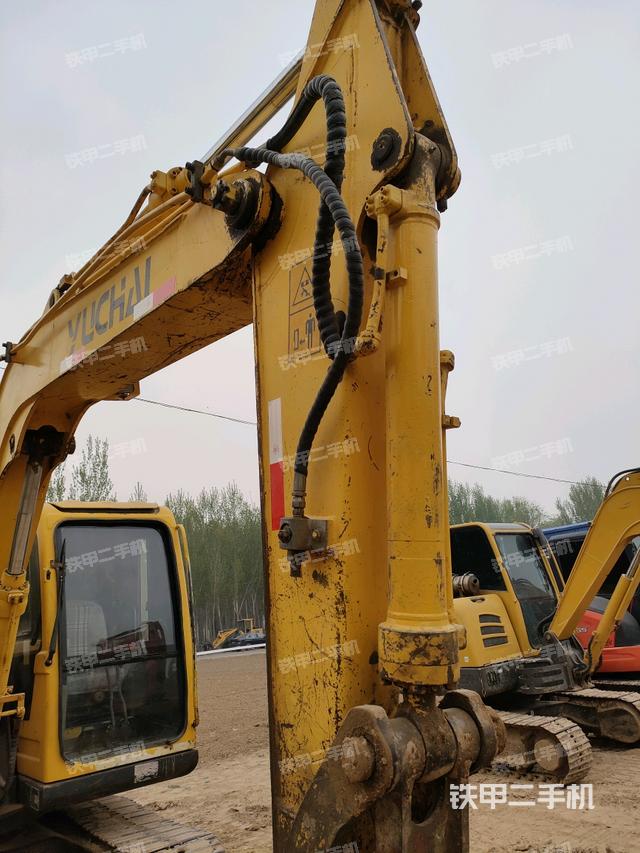 小臂整体左后（工作和回转装置）