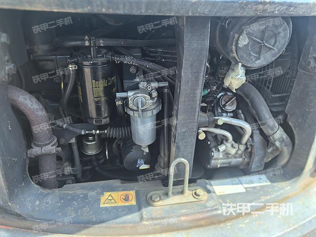 发动机整体俯视（整机外观）