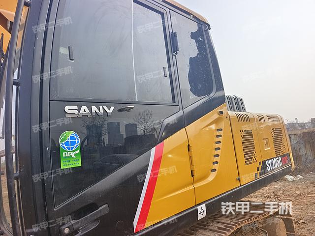 驾驶室整体（整机外观）