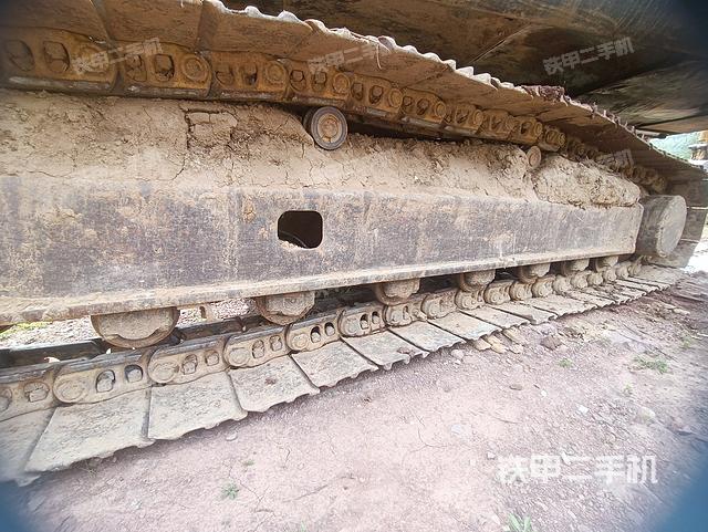 单侧履带整体（整机外观）