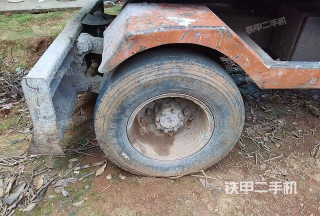 单侧履带整体（整机外观）