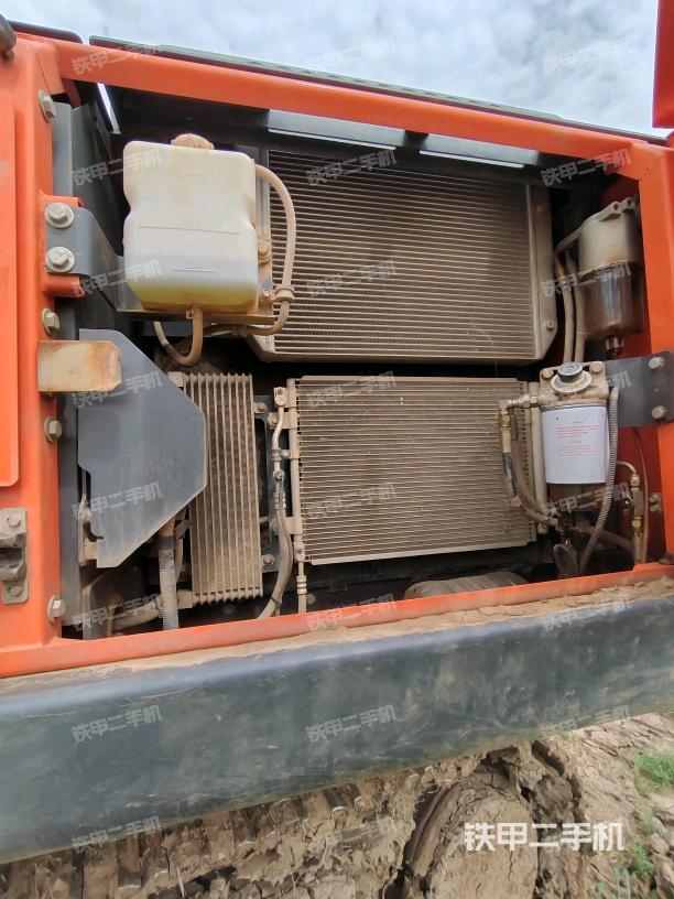 散熱器正面（大件艙室）