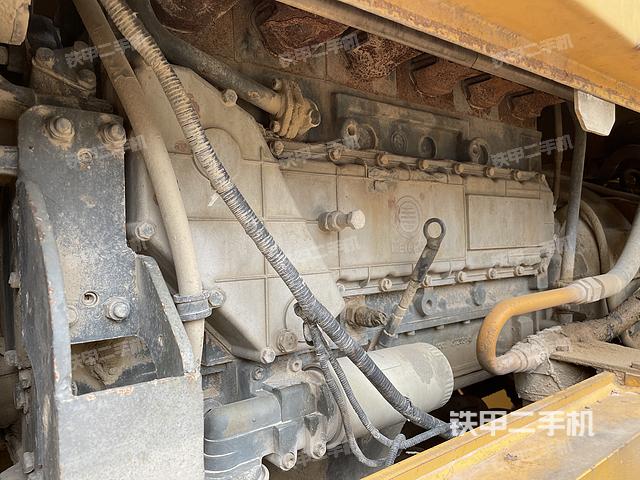 发动机左侧（整机外观及大件）