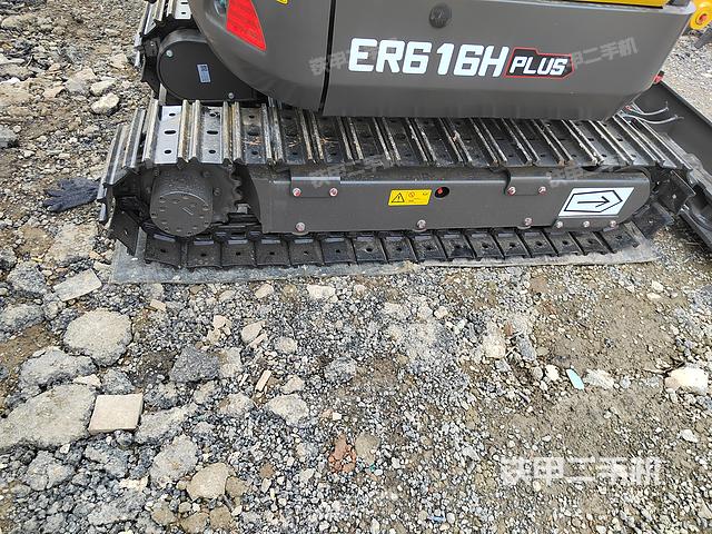 单侧履带整体（整机外观）