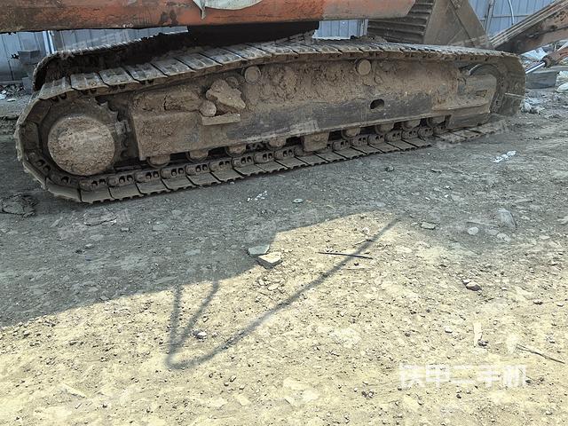 单侧履带整体（整机外观）