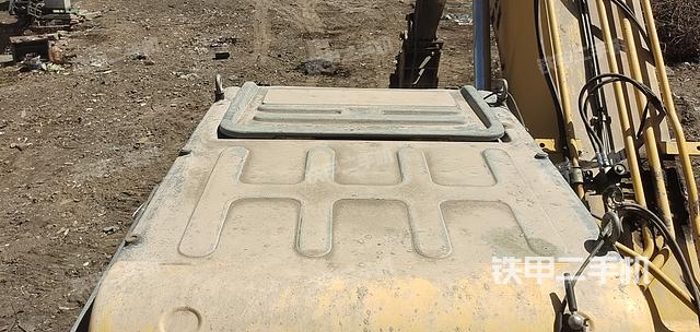 驾驶室顶部（整机外观）