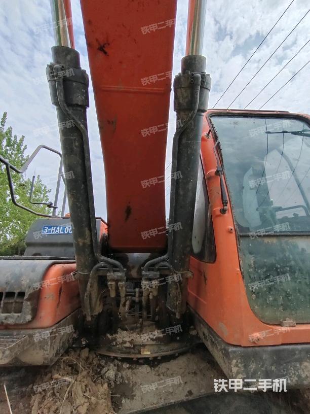 大臂油缸整體?豎拍（工作和回轉(zhuǎn)裝置）